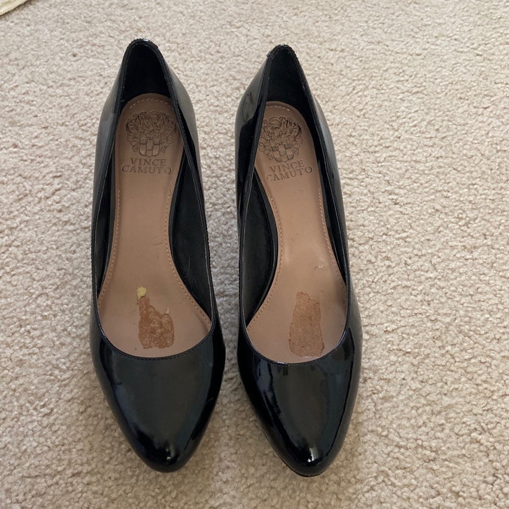 Vince Camuto heels size 8